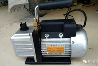 如何给冷库加制冷剂，加多少